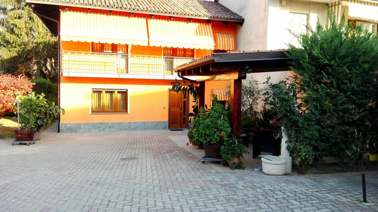 Вілла Casa Sammo Piobesi d'Alba Екстер'єр фото